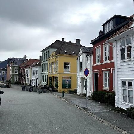 Cozy Apartment In Popular Street Bergen Exterior foto