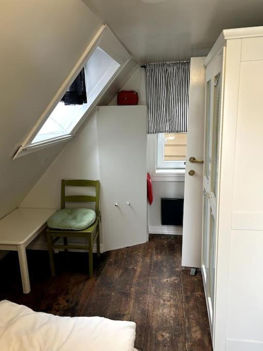 Cozy Apartment In Popular Street Bergen Exterior foto